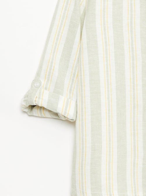 Camisa às riscas com gola mao em linho e algodão - Kiabi Camisa às riscas com gola mao em linho e algodão - Kiabi