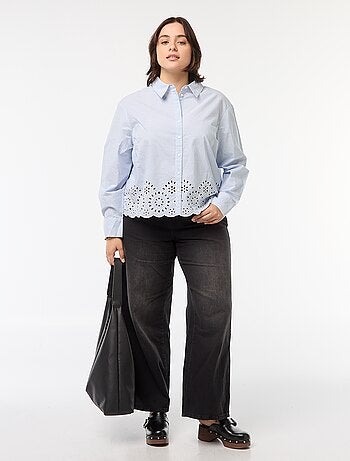 Camisa às riscas de manga comprida com bordados