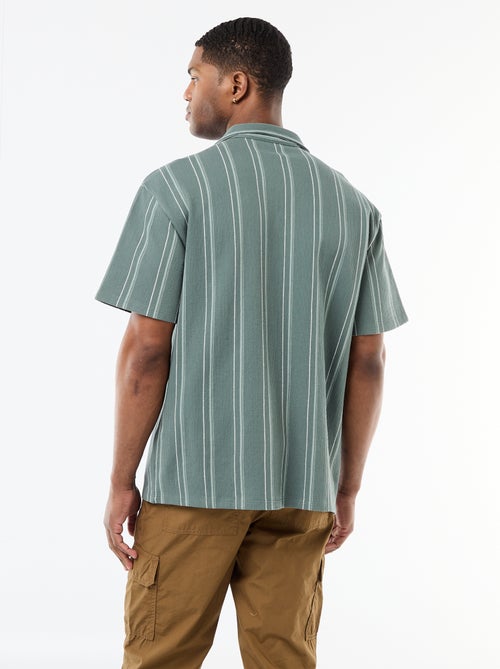 Camisa às Riscas de Manga Curta - Kiabi