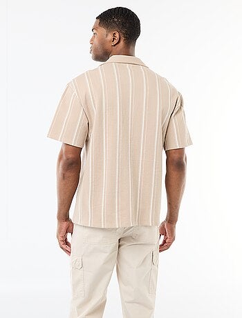 Camisa às Riscas de Manga Curta
