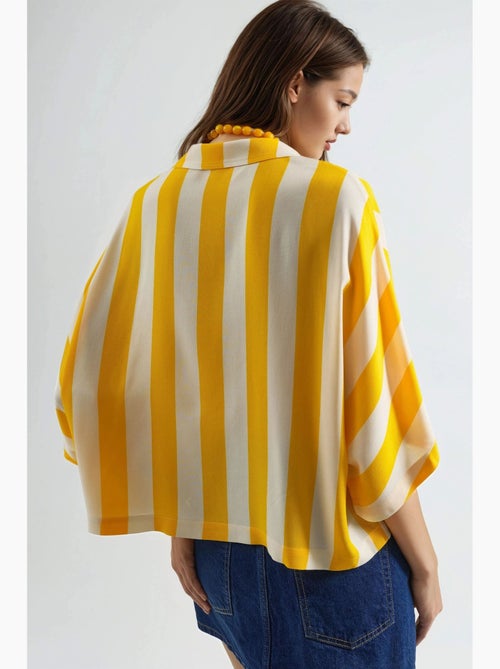 Camisa às riscas relaxed fit com abotoamento busem - Kiabi