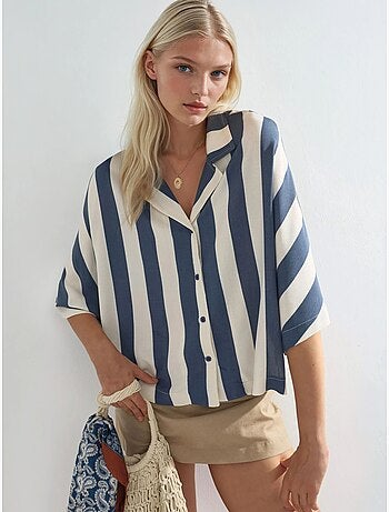 Camisa às riscas relaxed fit com abotoamento busem