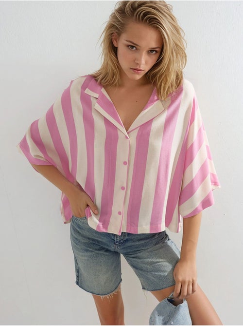 Camisa às riscas relaxed fit com abotoamento busem - Kiabi Camisa às riscas relaxed fit com abotoamento busem - Kiabi