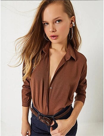 Camisa básica regular fit lucci