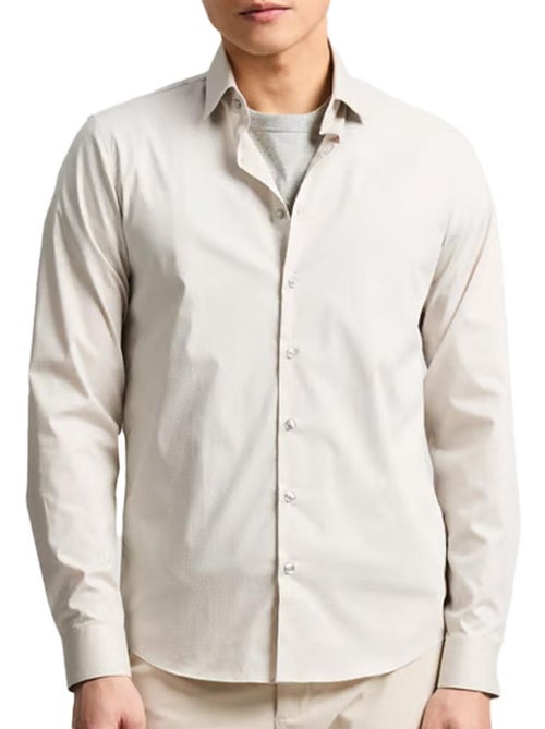 Camisa Bege Masculina Calvin Klein Jeans Poplin Micro - Kiabi Camisa Bege Masculina Calvin Klein Jeans Poplin Micro - Kiabi