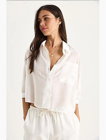 Camisa bianco com detalhe de bolso único e manga curta lucci