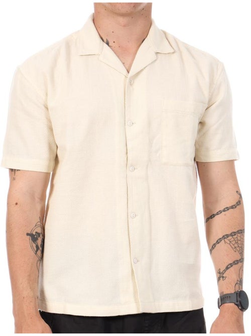 Camisa Branca Masculina Kaporal TOKYOE - Kiabi Camisa Branca Masculina Kaporal TOKYOE - Kiabi
