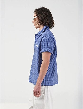Camisa casual aos quadrados com botões e mangas curtas giesto