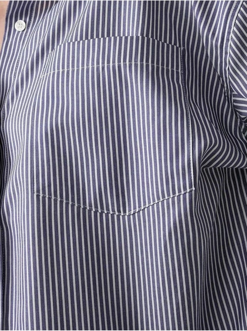 Camisa casual às riscas oversize hiccup - Kiabi Camisa casual às riscas oversize hiccup - Kiabi