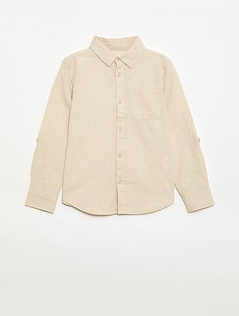 Camisa com bolso e mangas arregaçáveis