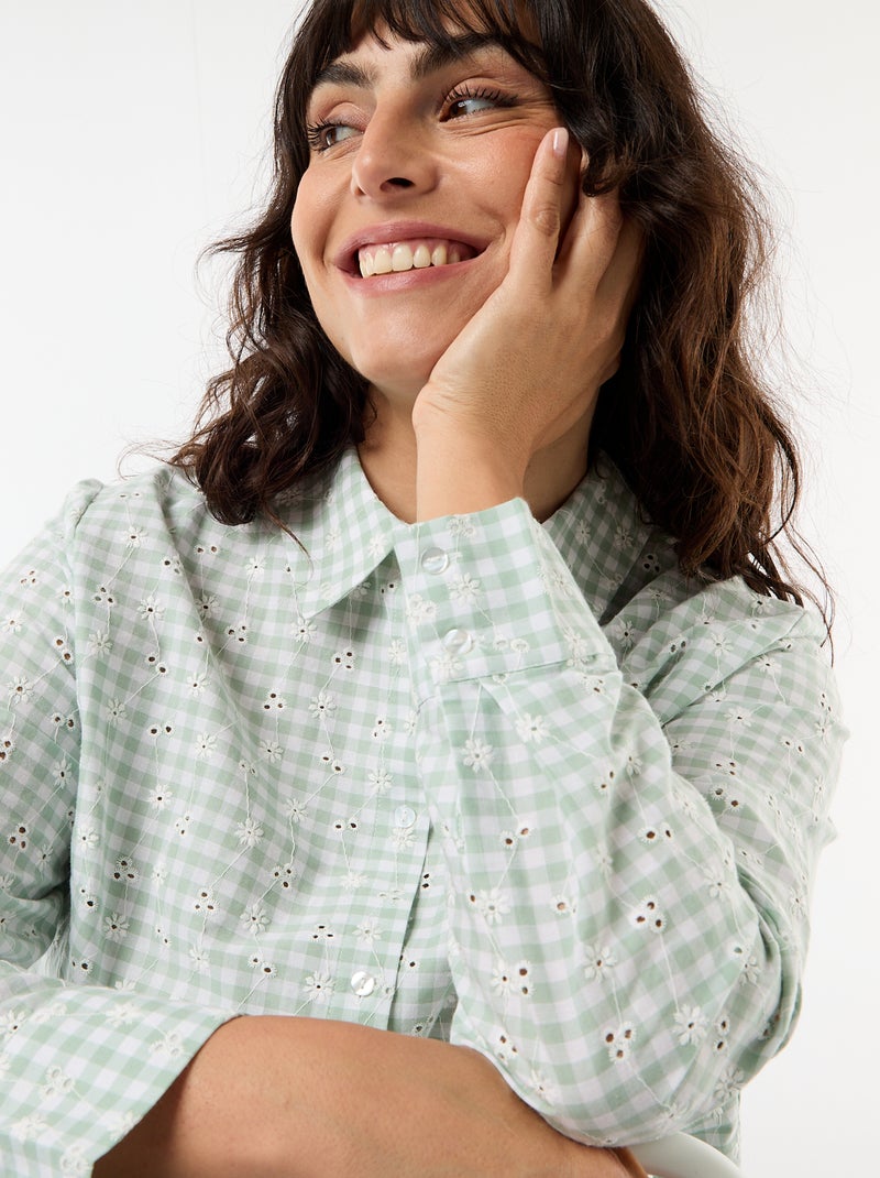 Camisa com bordado inglês e detalhes ondulados Verde - Kiabi