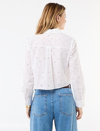 Camisa com bordados all over