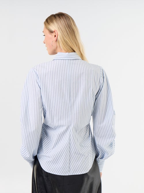 Camisa com corte fantasia e ajuste à frente - Kiabi