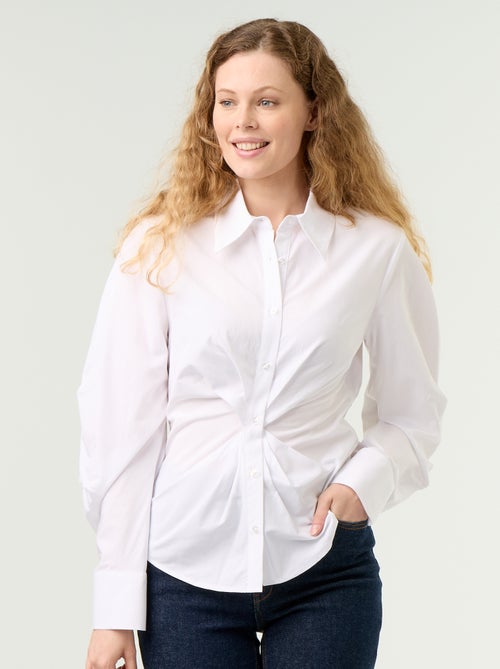 Camisa com corte fantasia e ajuste à frente - Kiabi Camisa com corte fantasia e ajuste à frente - Kiabi