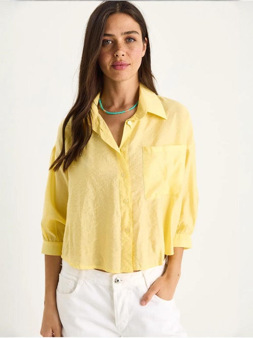 Camisa com detalhe de bolso único e manga curta lucci - Kiabi Camisa com detalhe de bolso único e manga curta lucci - Kiabi