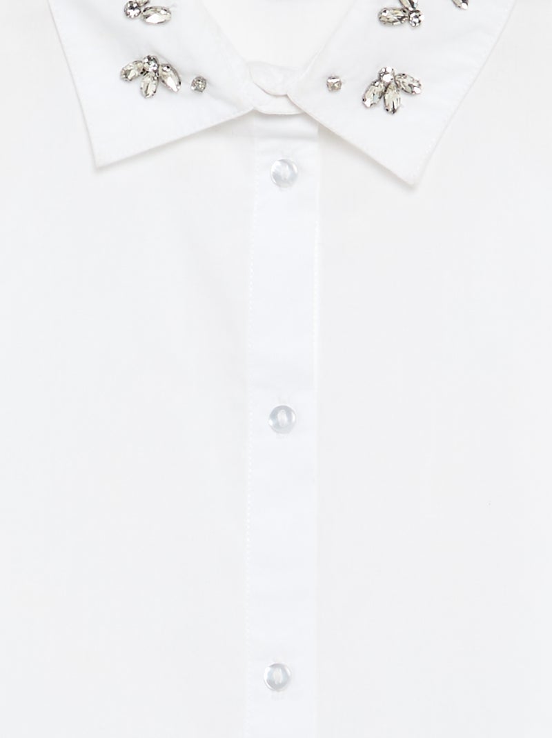 Camisa com falsas joias no colarinho Branco - Kiabi