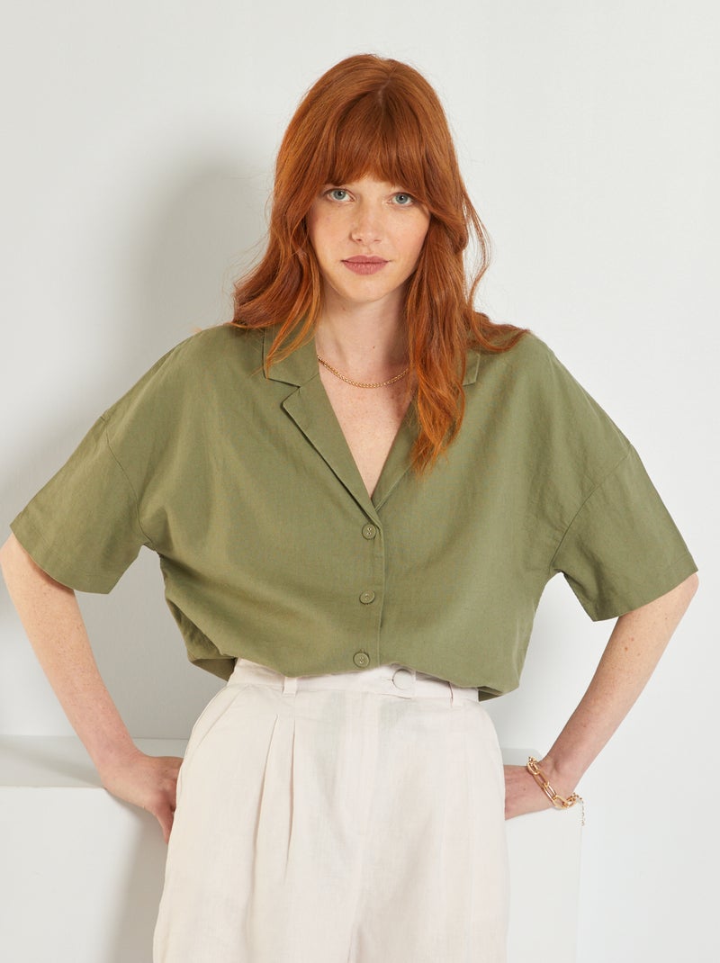 Camisa com gola de pijama em linho Verde Lichene - Kiabi