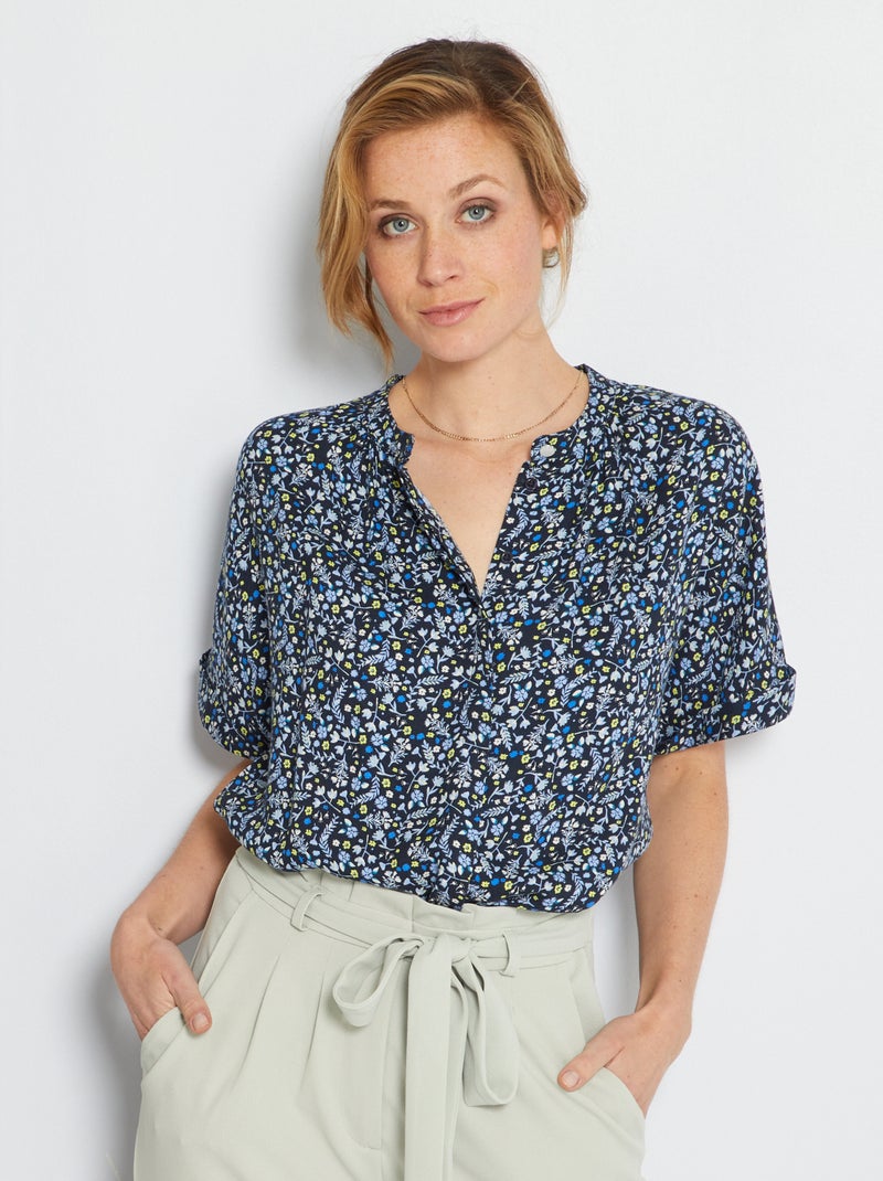 Camisa com gola mao com estampado AZUL - Kiabi