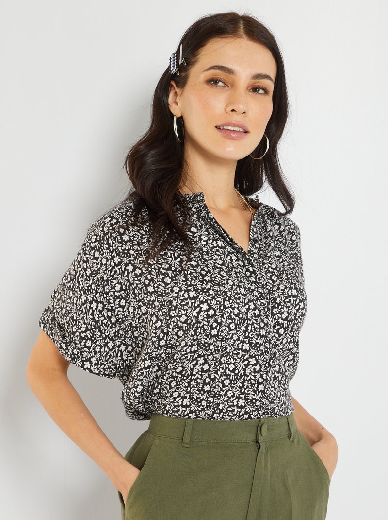 Camisa com gola mao com estampado PRETO - Kiabi