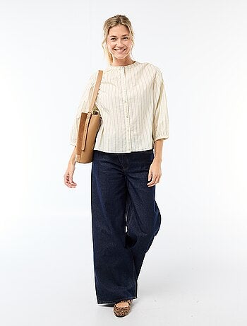 Camisa com gola mao e mangas 3/4