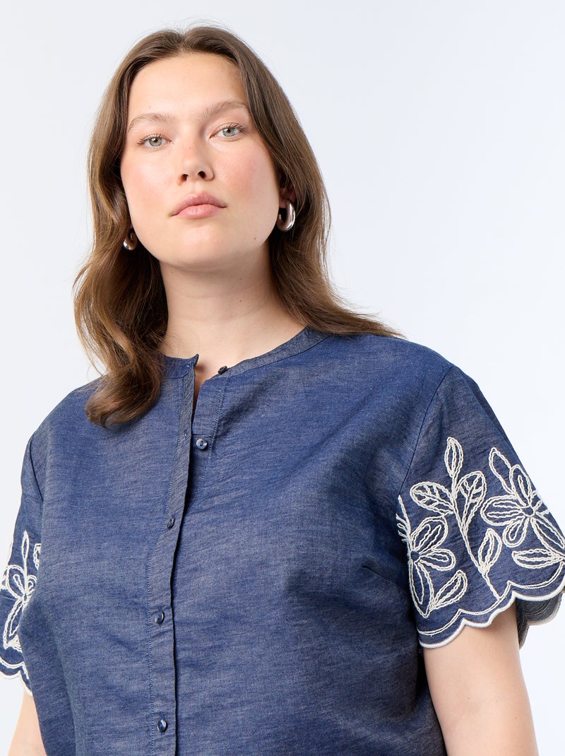 Camisa com mangas bordadas Azul - Kiabi