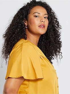 Camisa com mangas com folhos - Kiabi