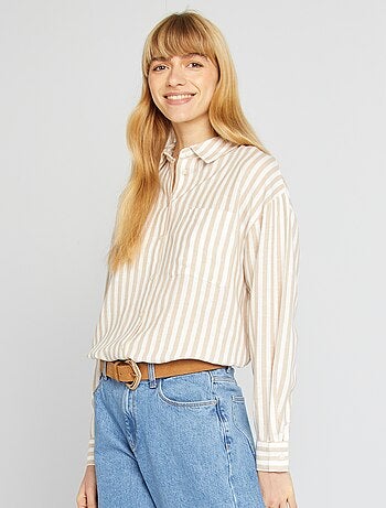 Camisa comprida com bolso frontal com 20% de linho