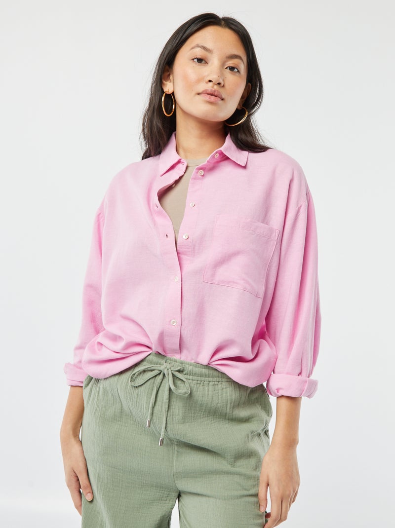 Camisa comprida com bolso frontal com 20% de linho ROSA - Kiabi