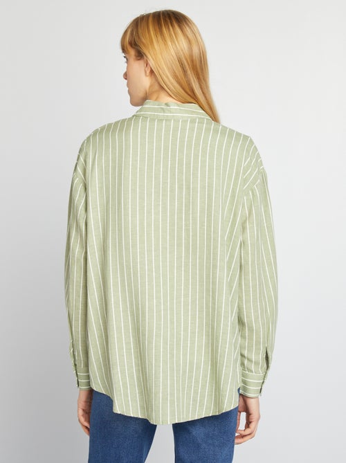 Camisa comprida com bolso frontal com 20% de linho - Kiabi