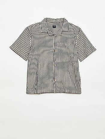 Camisa creponada de manga curta