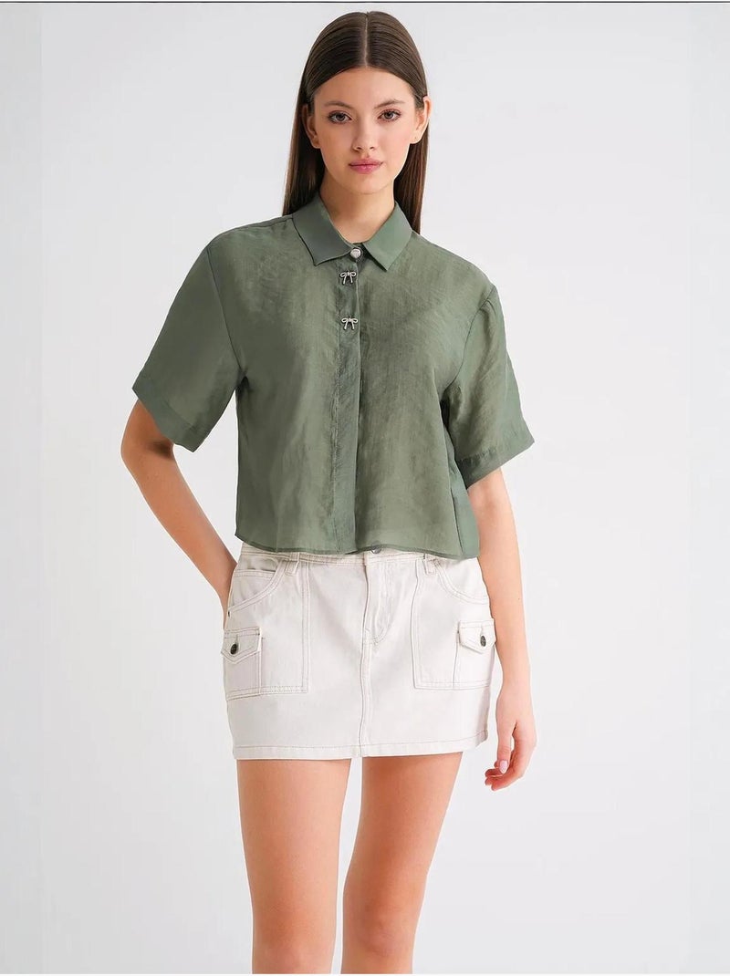 Camisa crop de manga curta com acessórios em pedra mixray Cáqui - Kiabi