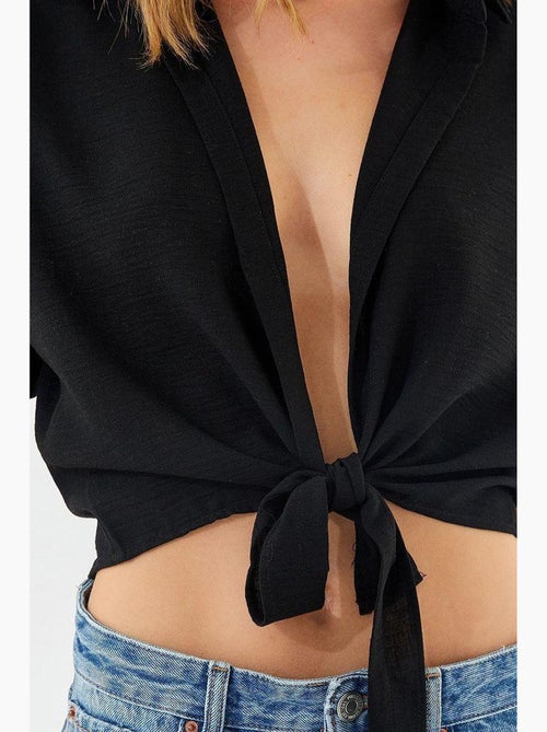 Camisa crop slim fit com decote em v e fecho de atar mixray - Kiabi