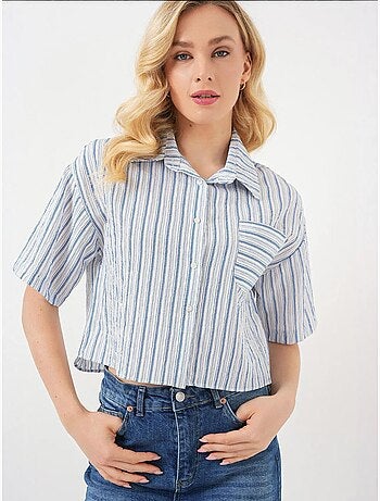 Camisa cropped às riscas com bolso bdart