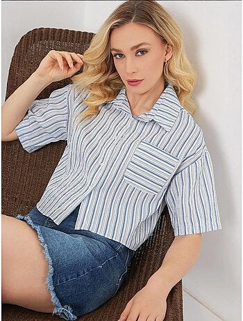 Camisa cropped às riscas com bolso bdart