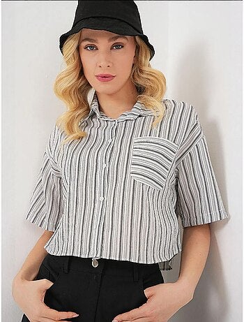 Camisa cropped às riscas com bolso bdart