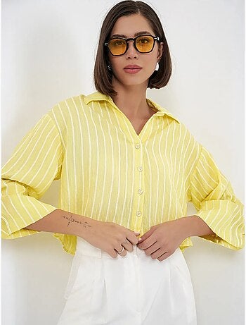 Camisa cropped às riscas oversized com fecho de botões bdart