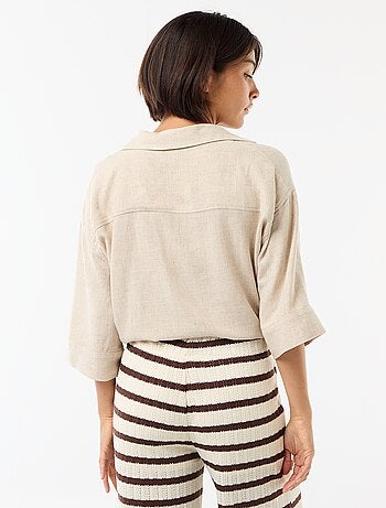 Camisa curta oversize com nó