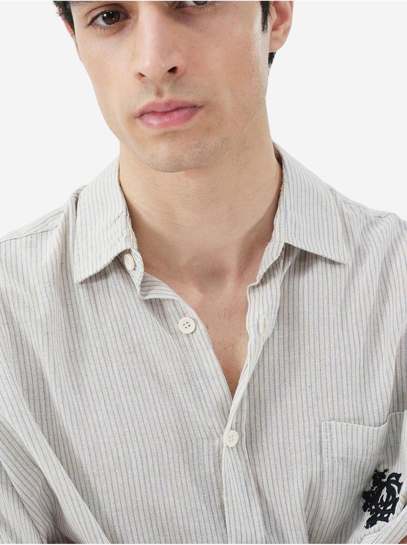 Camisa de algodão às riscas com trama de veludo giesto Branco sujo - Kiabi