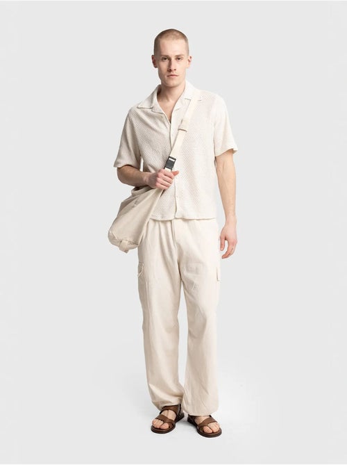 Camisa de algodão texturado de manga curta para homem giesto - Kiabi Camisa de algodão texturado de manga curta para homem giesto - Kiabi