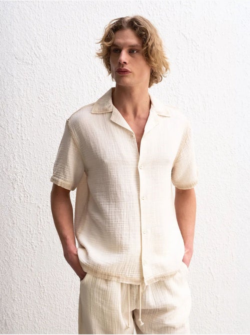 Camisa de algodão texturado de manga curta para homem giesto - Kiabi Camisa de algodão texturado de manga curta para homem giesto - Kiabi