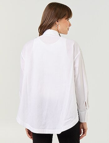 Camisa de amamentação com fenda lateral