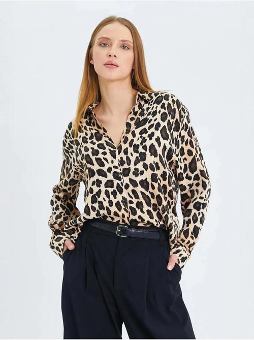 Camisa de cetim com estampado leopardo mixray - Kiabi Camisa de cetim com estampado leopardo mixray - Kiabi