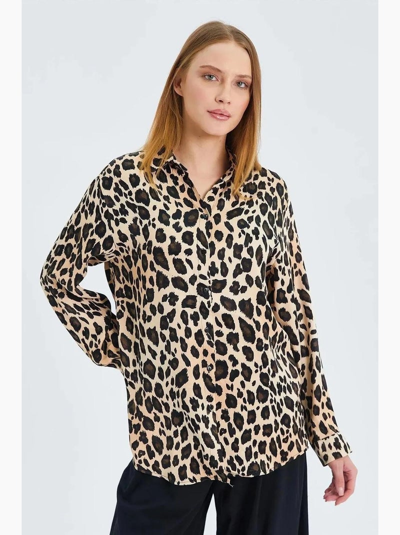 Camisa de cetim com estampado leopardo mixray Bege-argila - Kiabi
