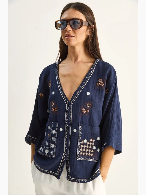 Camisa de crepe de algodão bordado com decote em v lucci - Kiabi Camisa de crepe de algodão bordado com decote em v lucci - Kiabi