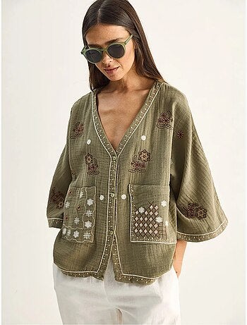 Camisa de crepe de algodão bordado com decote em v lucci