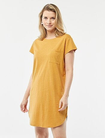 Camisa de dormir com corte estilo t-shirt em mistura de linho