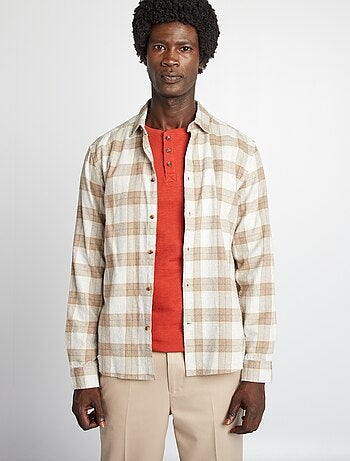 Camisa de flanela aos quadrados