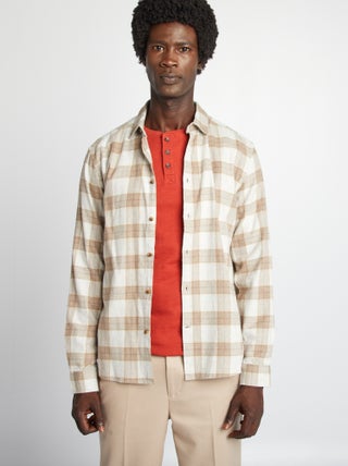 Camisa de flanela aos quadrados
