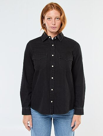 Camisa de ganga com bolsos de aba