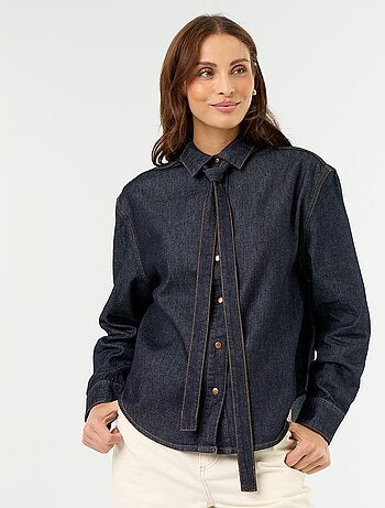 Camisa de ganga com gola lavallière
